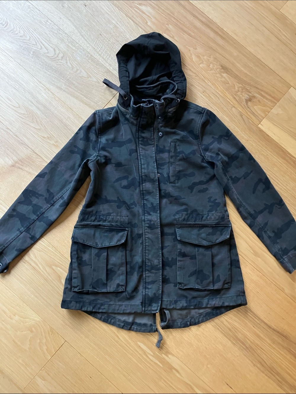 James Perse Women's Hooded Camo Utility Jacket - Black/Charcoal